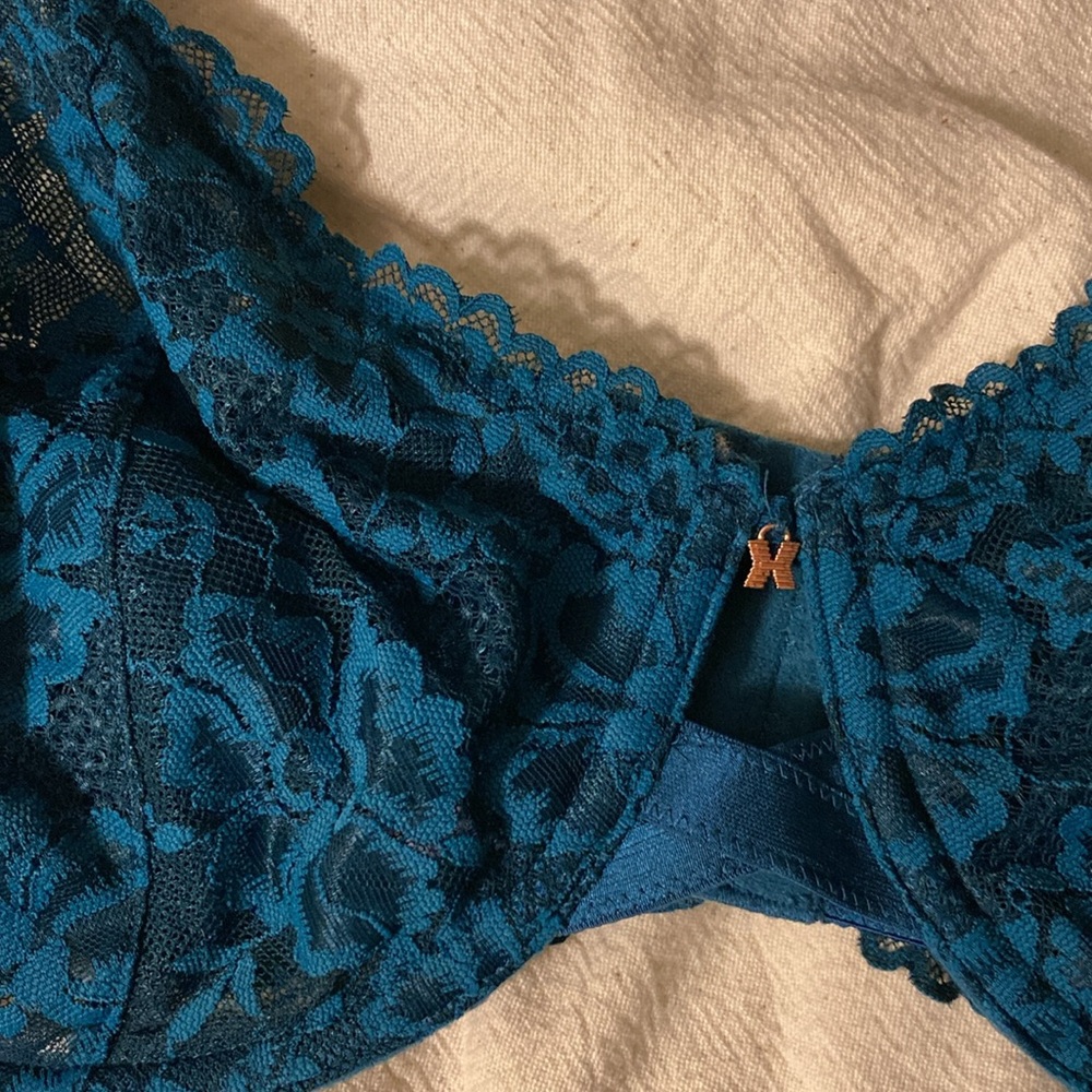 Fenty lace bra - Picture 2 of 4